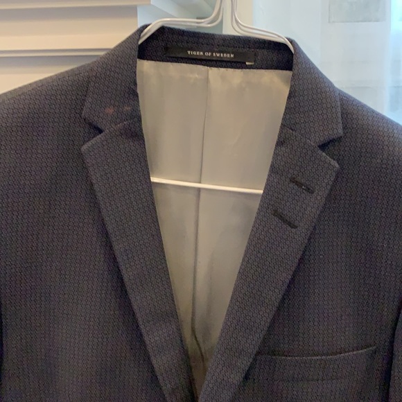 Tiger of Sweden sport jacket / blazer in good condition. - Picture 2 of 4